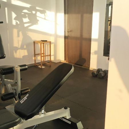 Murex Plaza Hotel & Suites Монровія Екстер'єр фото